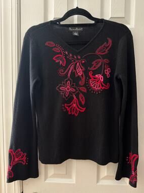 Mercer & Madison Embroidered Wool-Blend Sweater with Bold Floral Statement Med